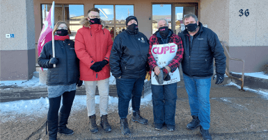 Mark Hancock with CUPE Manitoba and CUPE Sask leaders