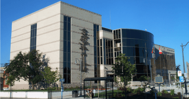 Thunder Bay City Hall. Wikimedia. Vidioman