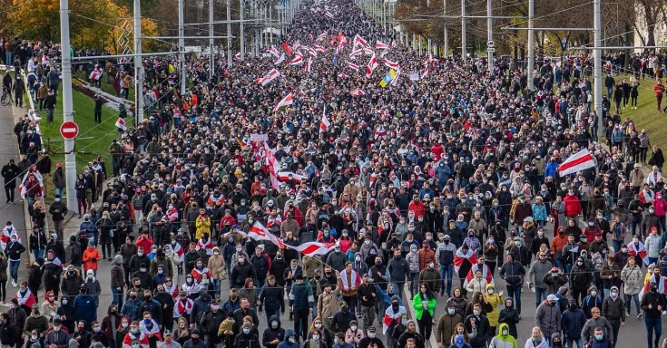 Protest rally against Lukashenko, 18 October 2020. Minsk, Belarus, By Homoatrox - Own work, CC BY-SA 3.0