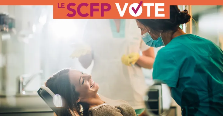 Une femme chez le dentiste