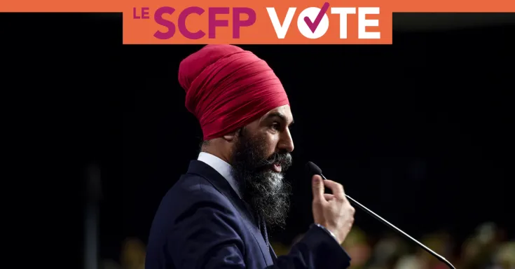 Le chef du NPD s'adresse à la foule