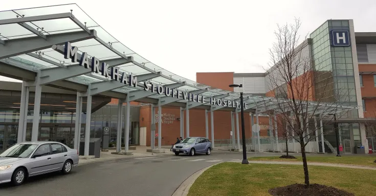 Markham Stouffville hospital front entrance.