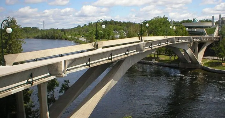 Faryon Bridge, Trent University, Wikipedia Commons