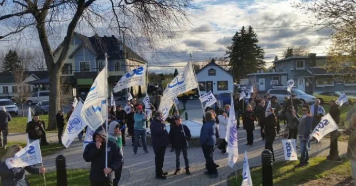 Photo_Coteau_du_Lac_manifestation_SCFP_2017_05_09