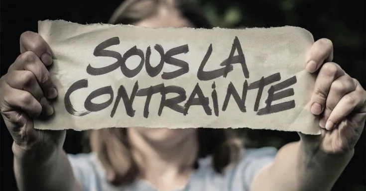 Sous la contrainte : l’intensification du travail clérical dans le système scolaire public de la Colombie-Britannique