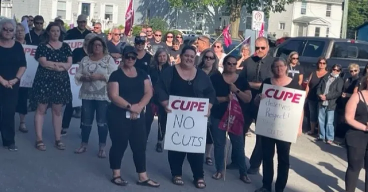 Local 1022’s demonstration at the Hastings and Prince Edward District School Board